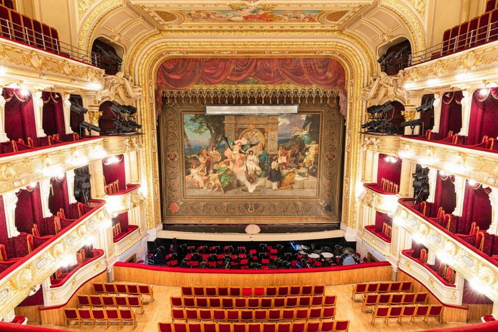 Львовский Национальный Академический театр оперы и балета